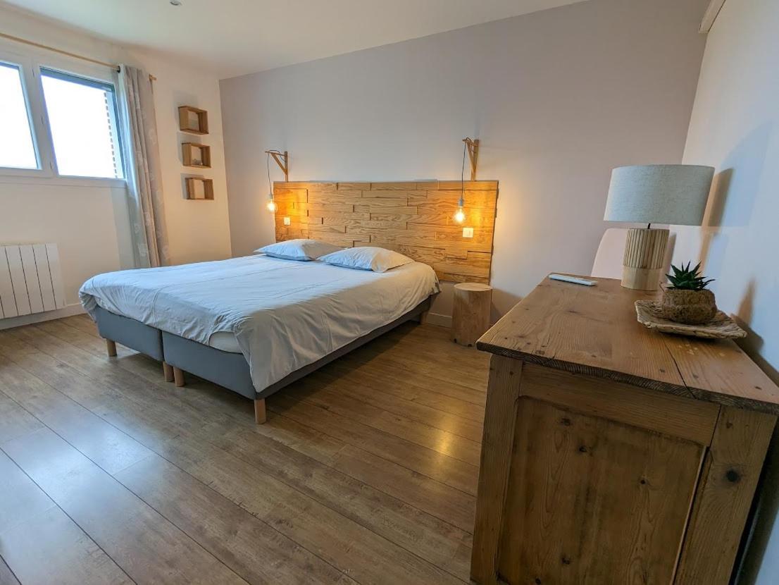 Hotel L'Atelier à Sainte-Marie-du-Lac-Nuisement Extérieur photo