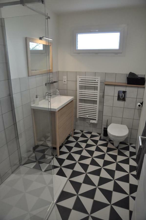 Hotel L'Atelier à Sainte-Marie-du-Lac-Nuisement Extérieur photo