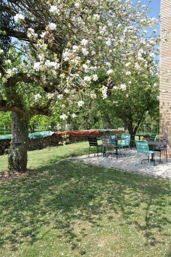 Hotel L'Atelier à Sainte-Marie-du-Lac-Nuisement Extérieur photo